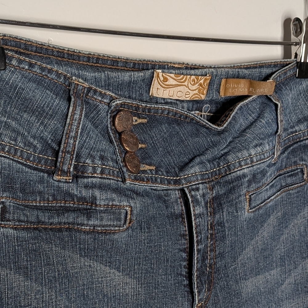 Truce Denim Flare Jeans Women’s Mid-Rise Medium Wash Stretch Bootcut Y2K Size 10 - Picture 8 of 12